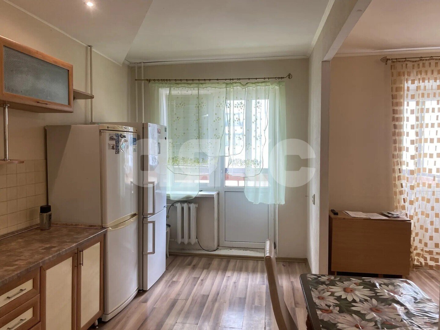 Фото №3: 1-комнатная квартира <span class="whitespace-nowrap">46 м²</span>, <span class="whitespace-nowrap">7/10 эт.</span> - Волгоград, Дзержинский, мкр. 124-й, пр-кт Маршала Жукова, 112
