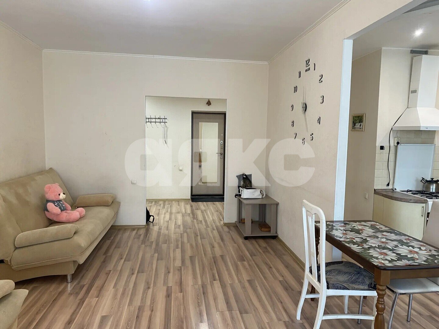 Фото №5: 1-комнатная квартира <span class="whitespace-nowrap">46 м²</span>, <span class="whitespace-nowrap">7/10 эт.</span> - Волгоград, Дзержинский, мкр. 124-й, пр-кт Маршала Жукова, 112