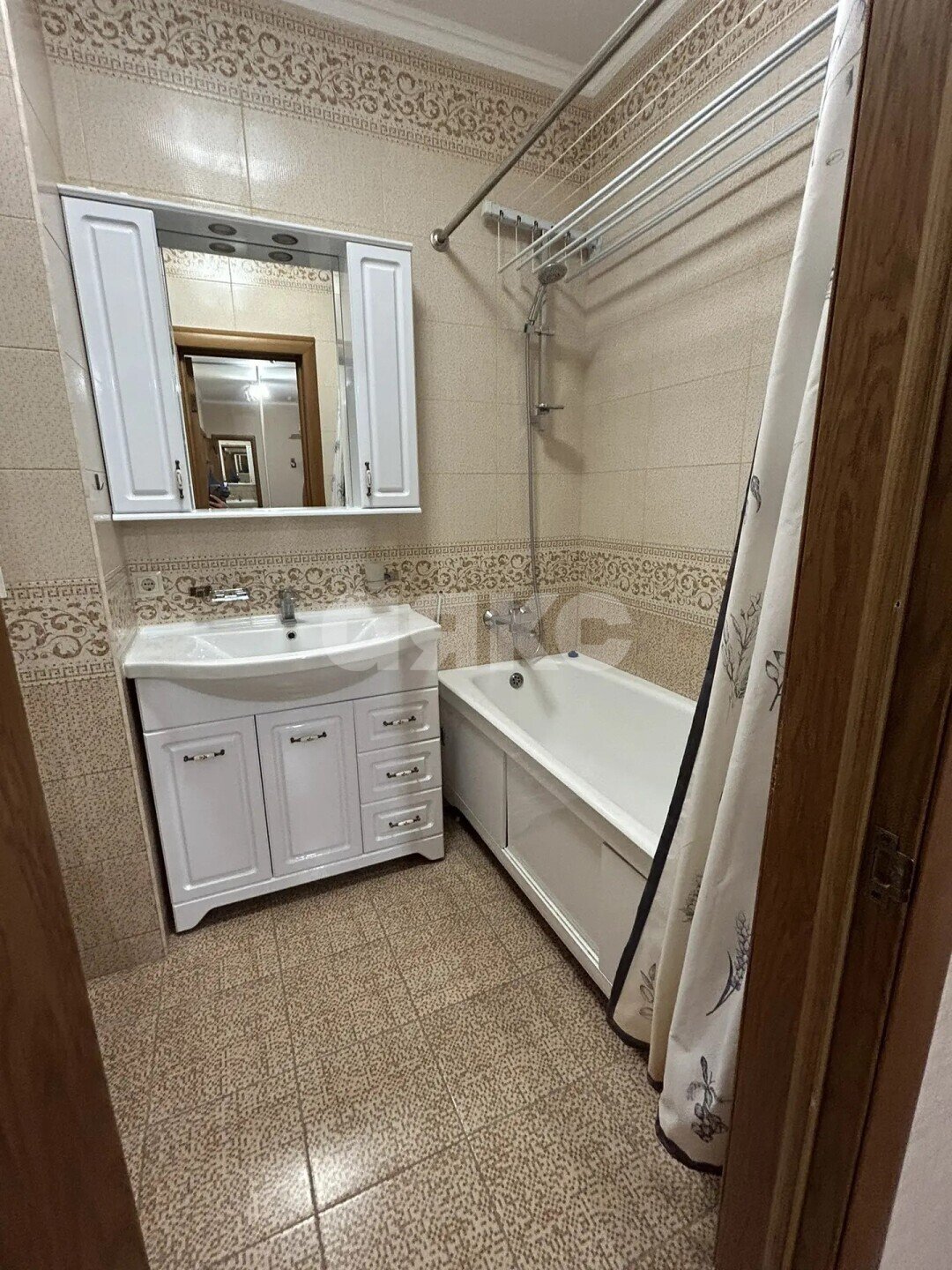 Фото №6: 1-комнатная квартира <span class="whitespace-nowrap">42 м²</span>, <span class="whitespace-nowrap">14/17 эт.</span> - Раменское, Залинейный, мкр. Солнечный, ул. Лучистая, 5