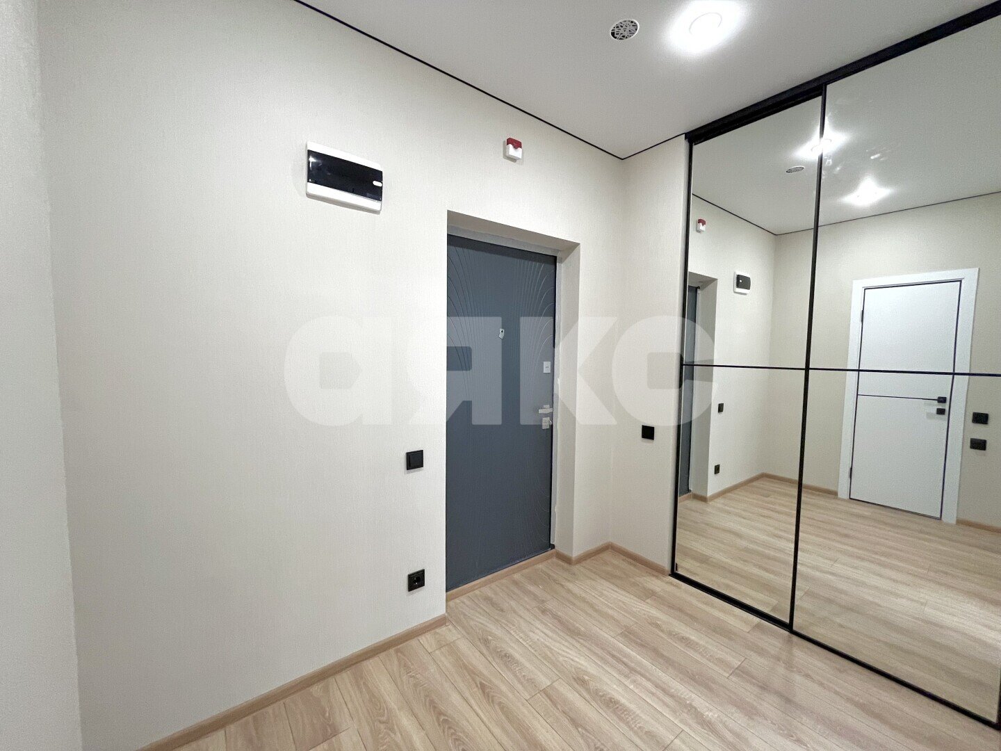 Фото №8: 1-комнатная квартира <span class="whitespace-nowrap">35 м²</span>, <span class="whitespace-nowrap">11/22 эт.</span> - Ростов-на-Дону, Советский, Западный, мкр. жилой комплекс Современник, ул. Зорге, 11