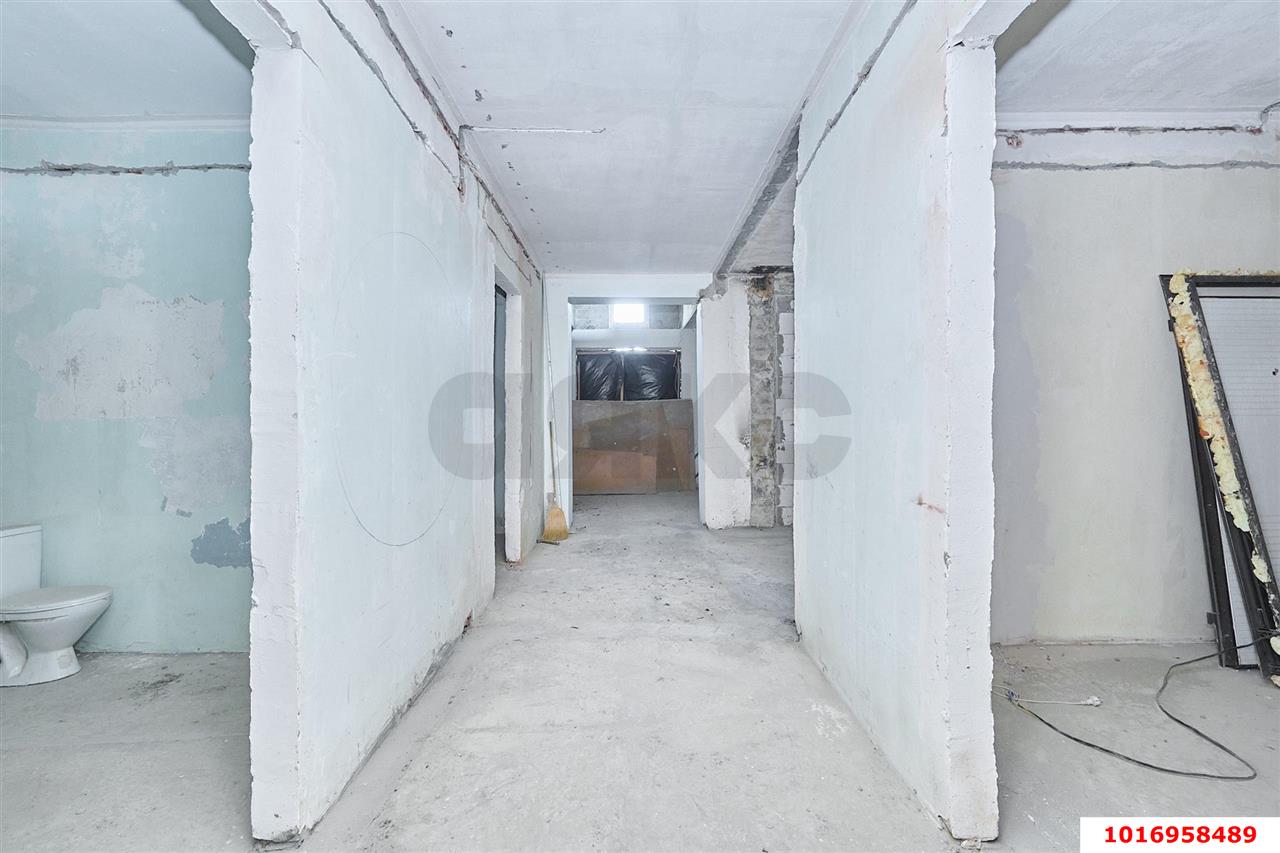 Фото №9: Дом 332 м² + 10 сот. - Краснодар, Прикубанский внутригородской округ, ж/м имени Демьяна Бедного, ул. Венская, 13