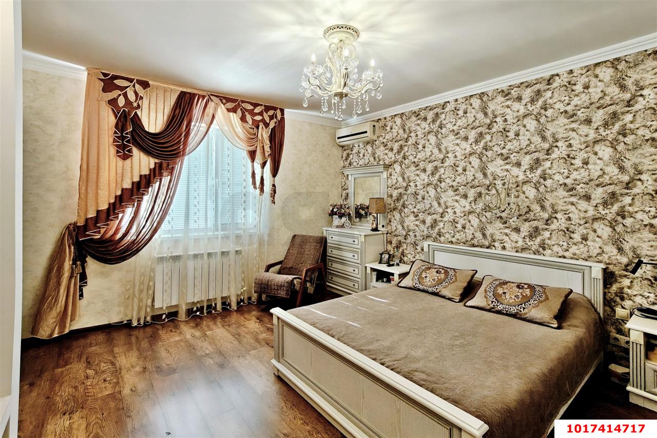 Фото №4: Дом <span class="whitespace-nowrap">70 м²</span> <span class="whitespace-nowrap">+ 1.5 сот.</span>, <span class="whitespace-nowrap">2 эт.</span> - Краснодар, Западный внутригородской округ, мкр. Центральный, ул. Карасунская, 5