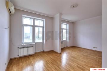 Фото №1: 3-комнатная квартира 143 м² - Краснодар, мкр. Кожзавод, ул. Володи Головатого, 109