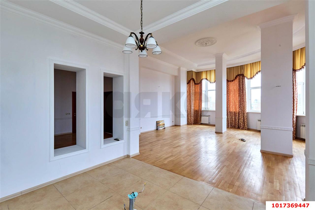 Фото №8: 3-комнатная квартира 160 м² - Краснодар, Западный внутригородской округ, мкр. Кожзавод, ул. Володи Головатого, 109