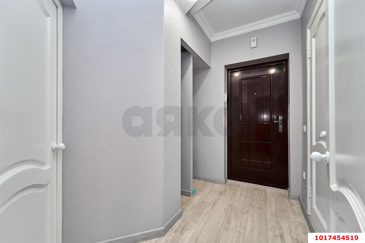 Фото №3: 1-комнатная квартира 43 м² - Краснодар, Западный внутригородской округ, мкр. Юбилейный, пр-кт Чекистов, 6