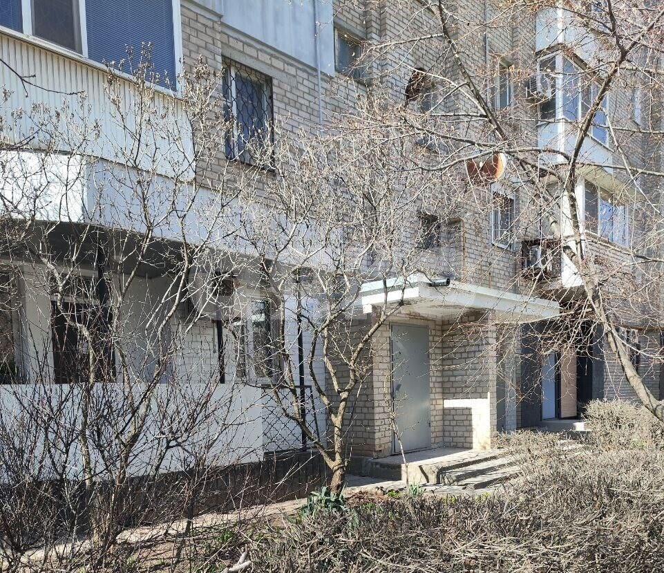 Фото №2: Коммерция <span class="whitespace-nowrap">97 м²</span>, <span class="whitespace-nowrap">1/10 эт.</span> - Мелитополь, ул. Ленина, 129
