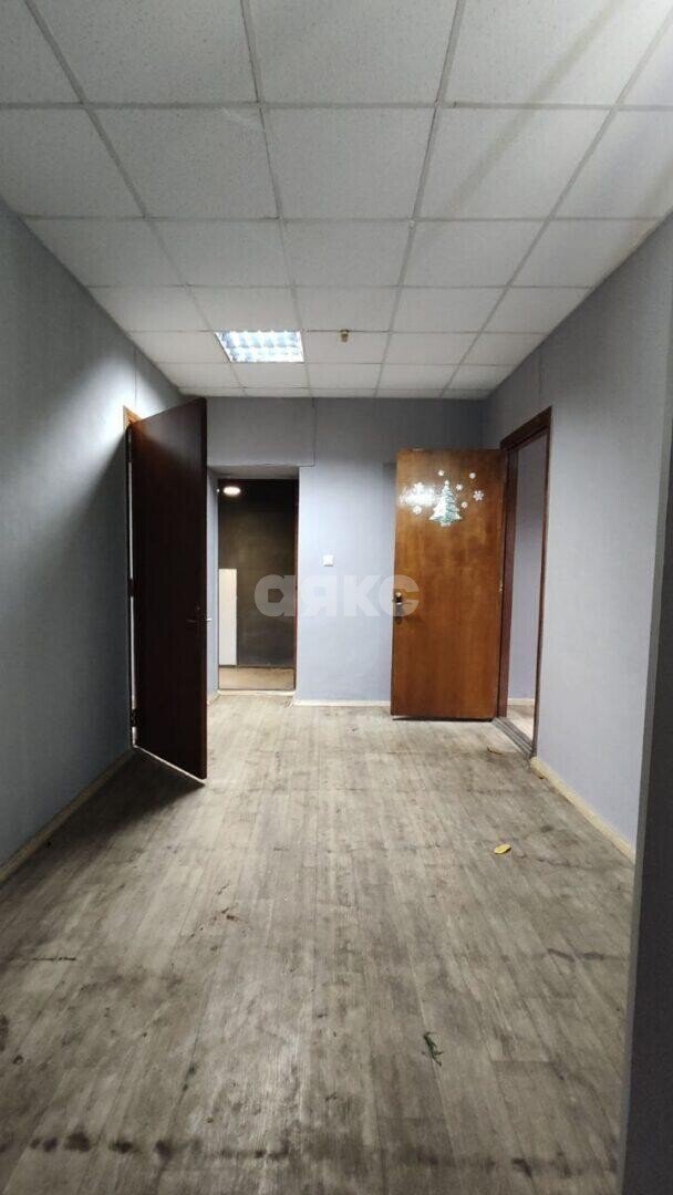 Фото №3: Коммерция <span class="whitespace-nowrap">97 м²</span>, <span class="whitespace-nowrap">1/10 эт.</span> - Мелитополь, ул. Ленина, 129