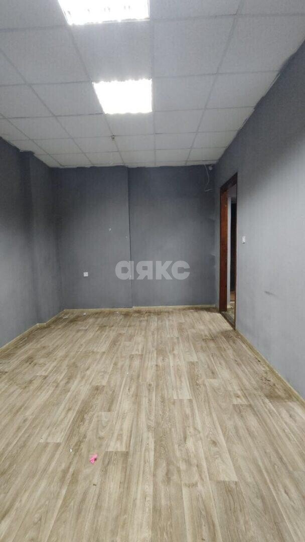 Фото №6: Коммерция <span class="whitespace-nowrap">97 м²</span>, <span class="whitespace-nowrap">1/10 эт.</span> - Мелитополь, ул. Ленина, 129