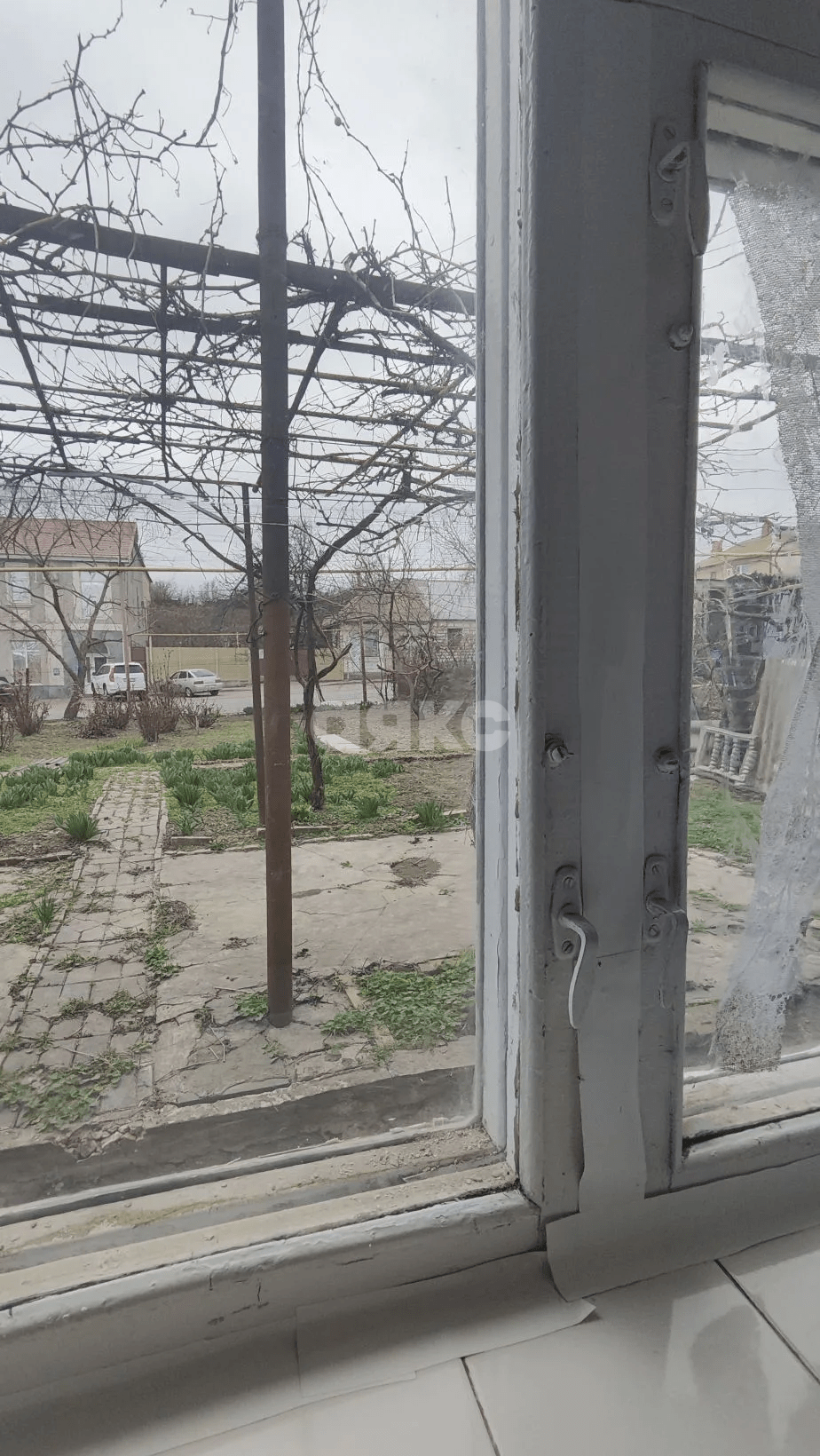 Фото №6: 3-комнатная квартира <span class="whitespace-nowrap">69 м²</span>, <span class="whitespace-nowrap">1/1 эт.</span> - Мелитополь, ул. Фрунзе, 22