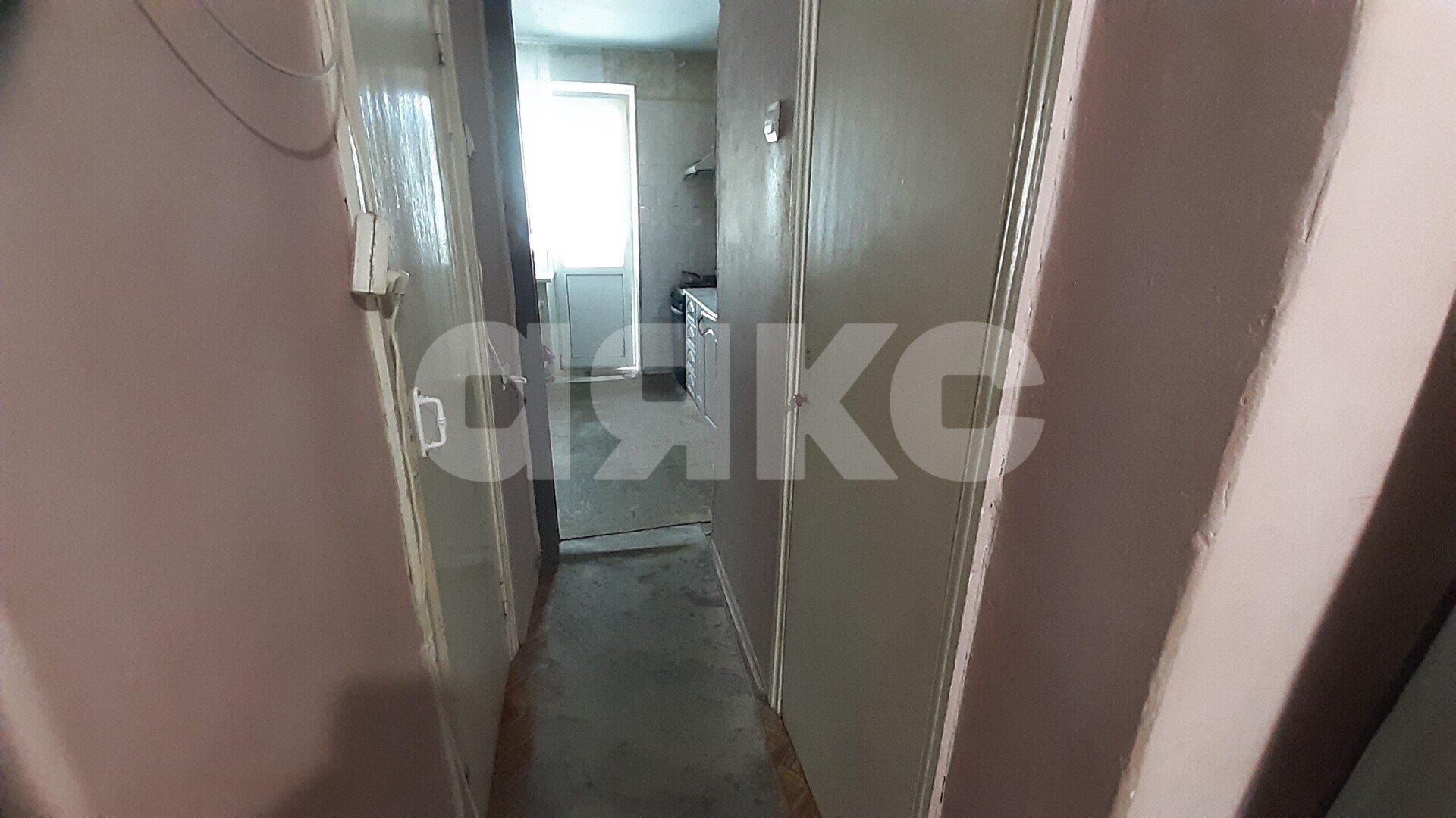 Фото №8: 2-комнатная квартира <span class="whitespace-nowrap">52 м²</span>, <span class="whitespace-nowrap">1/5 эт.</span> - Горячий Ключ, мкр. Администрация, ул. Ленина, 211