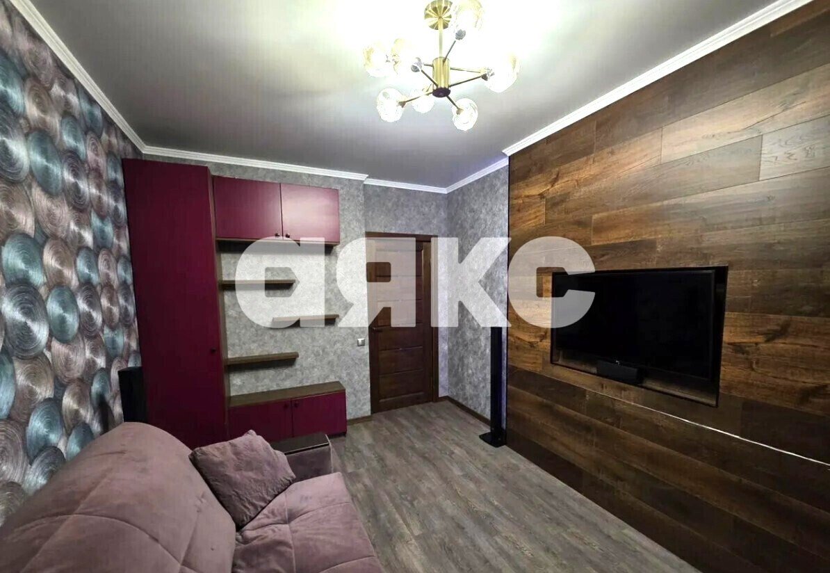 Фото №2: 2-комнатная квартира <span class="whitespace-nowrap">42 м²</span>, <span class="whitespace-nowrap">3/18 эт.</span> - Ростов-на-Дону, Пролетарский, жилой комплекс Красный Аксай, мкр. Нахичевань, ул. Городовикова, 36