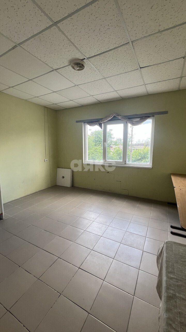 Фото №8: Коммерция 87 м² - Мариуполь, р. Ильичёвский, ул. 40 лет Октября, 19