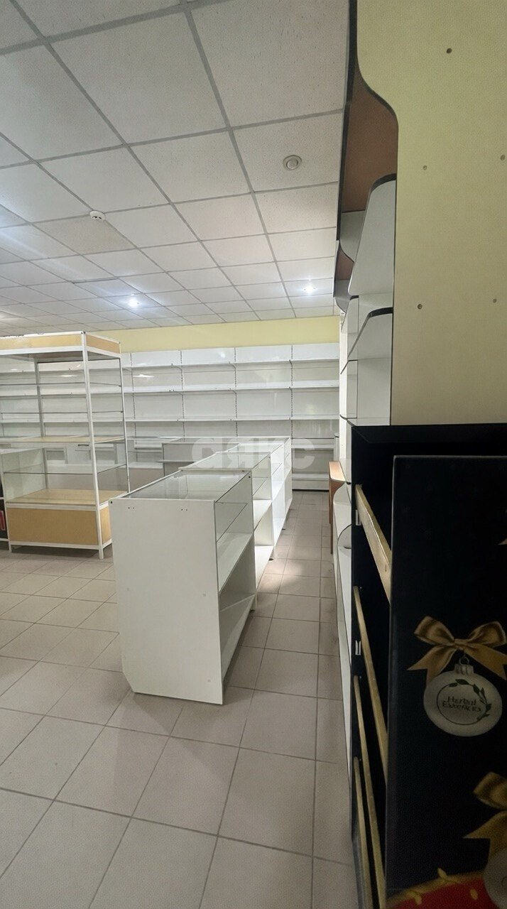 Фото №2: Коммерция 87 м² - Мариуполь, р. Ильичёвский, ул. 40 лет Октября, 19