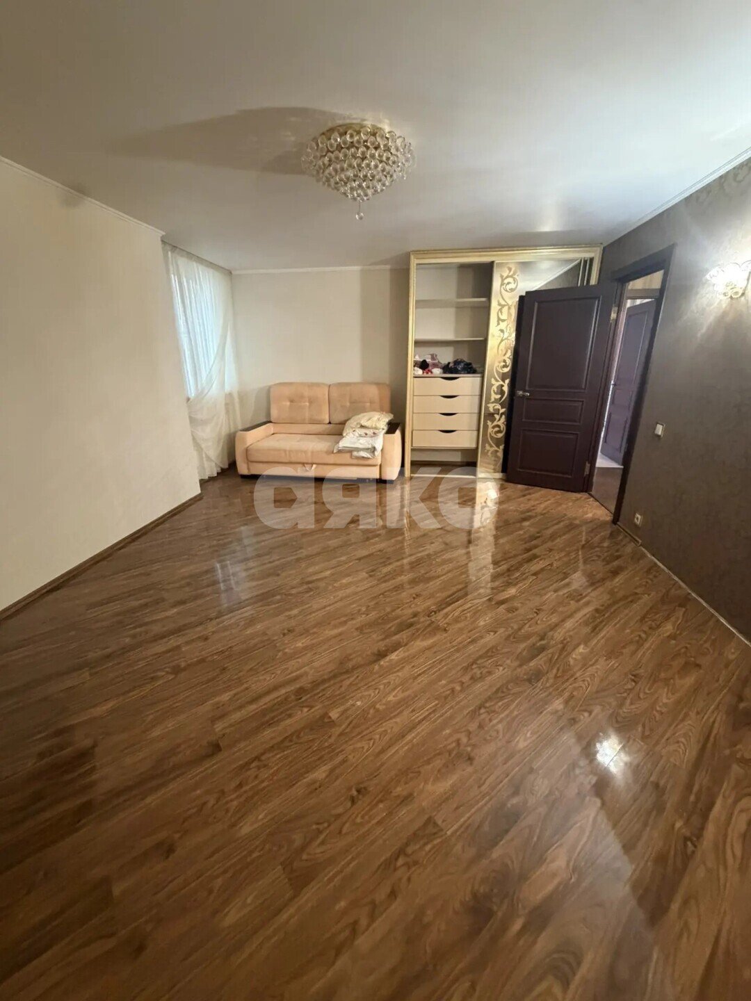 Фото №10: 3-комнатная квартира <span class="whitespace-nowrap">110 м²</span>, <span class="whitespace-nowrap">10/17 эт.</span> - ВНИИССОК, мкр. жилой комплекс Дубки, ул. Дружбы, 19