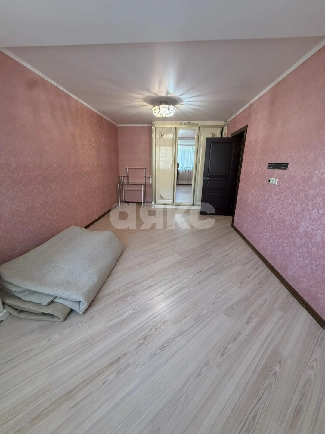Фото №15: 3-комнатная квартира <span class="whitespace-nowrap">110 м²</span>, <span class="whitespace-nowrap">10/17 эт.</span> - ВНИИССОК, мкр. жилой комплекс Дубки, ул. Дружбы, 19