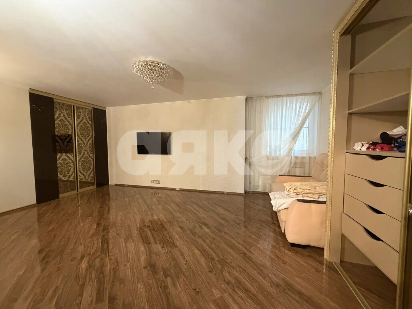 Фото №8: 3-комнатная квартира <span class="whitespace-nowrap">110 м²</span>, <span class="whitespace-nowrap">10/17 эт.</span> - ВНИИССОК, мкр. жилой комплекс Дубки, ул. Дружбы, 19