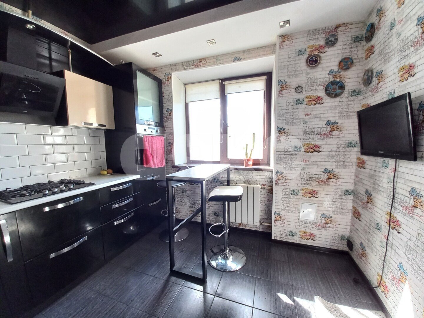 Фото №3: 1-комнатная квартира <span class="whitespace-nowrap">45 м²</span>, <span class="whitespace-nowrap">3/10 эт.</span> - Волгоград, Краснооктябрьский, мкр. ЖК Мишино, ул. Новоремесленная, 3