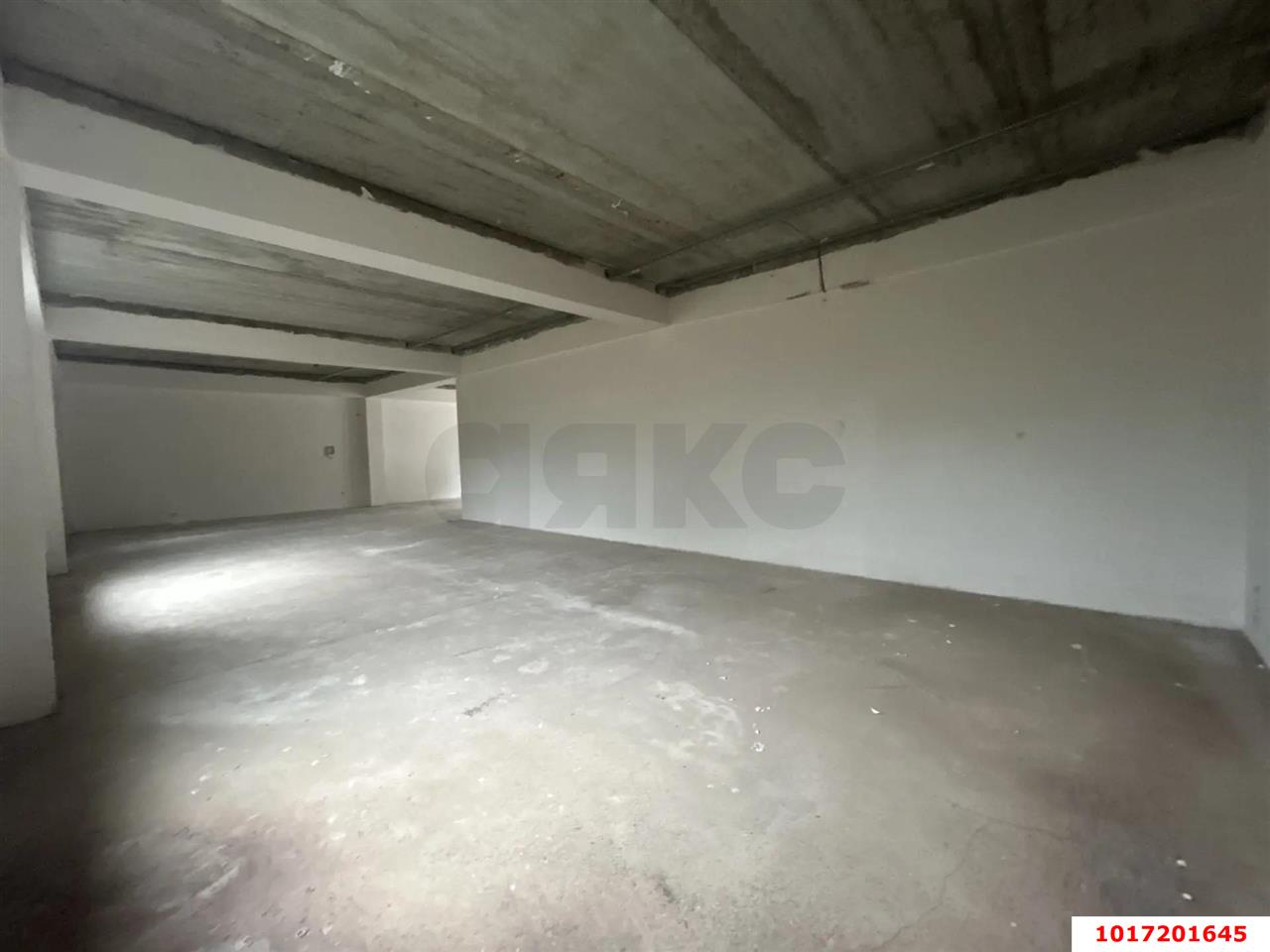 Фото №6: Торговое помещение <span class="whitespace-nowrap">124 м²</span>, <span class="whitespace-nowrap">1/3 эт.</span> - Краснодар, Прикубанский внутригородской округ, мкр. КП Изумрудный Город, ул. 2-я Ямальская, 7