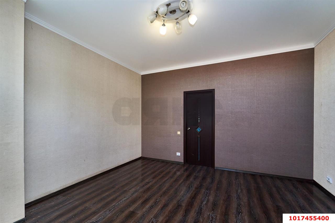 Фото №9: 2-комнатная квартира <span class="whitespace-nowrap">82 м²</span>, <span class="whitespace-nowrap">2/3 эт.</span> - Краснодар, Прикубанский внутригородской округ, мкр. Отделение № 1 ОПХ Колос, ул. Кирпильская, 15