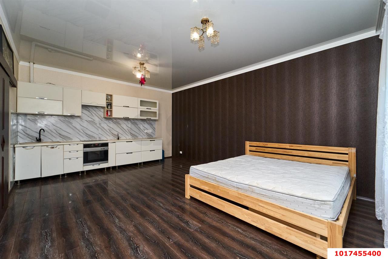 Фото №2: 2-комнатная квартира <span class="whitespace-nowrap">82 м²</span>, <span class="whitespace-nowrap">2/3 эт.</span> - Краснодар, Прикубанский внутригородской округ, мкр. Отделение № 1 ОПХ Колос, ул. Кирпильская, 15