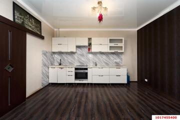 Фото №1: 2-комнатная квартира <span class="whitespace-nowrap">82 м²</span>, <span class="whitespace-nowrap">2/3 эт.</span> - Краснодар, мкр. Прикубанский внутригородской округ, 