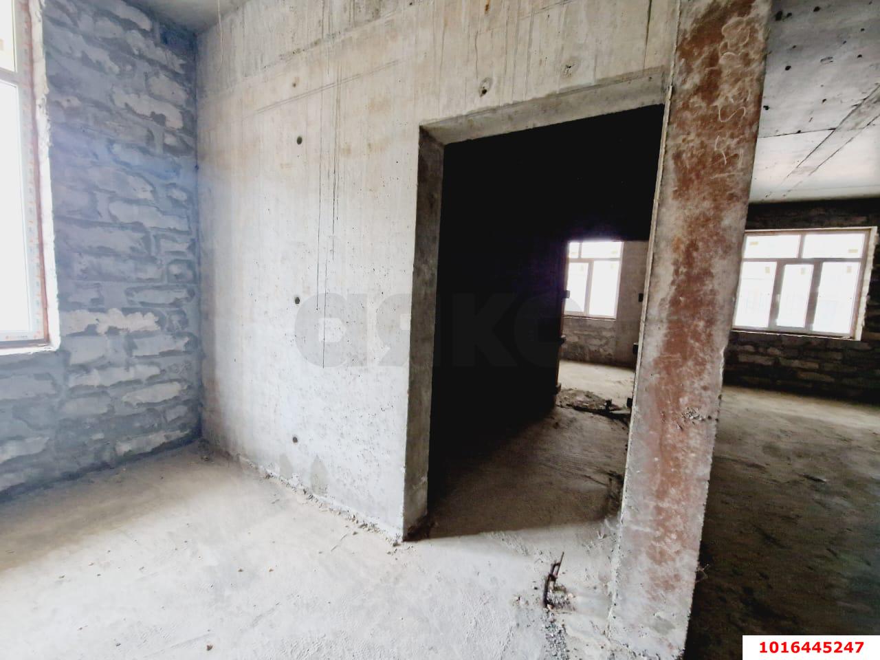 Фото №6: 3-комнатная квартира <span class="whitespace-nowrap">103 м²</span>, <span class="whitespace-nowrap">2/22 эт.</span> - Геленджик, ул. Мира, 40