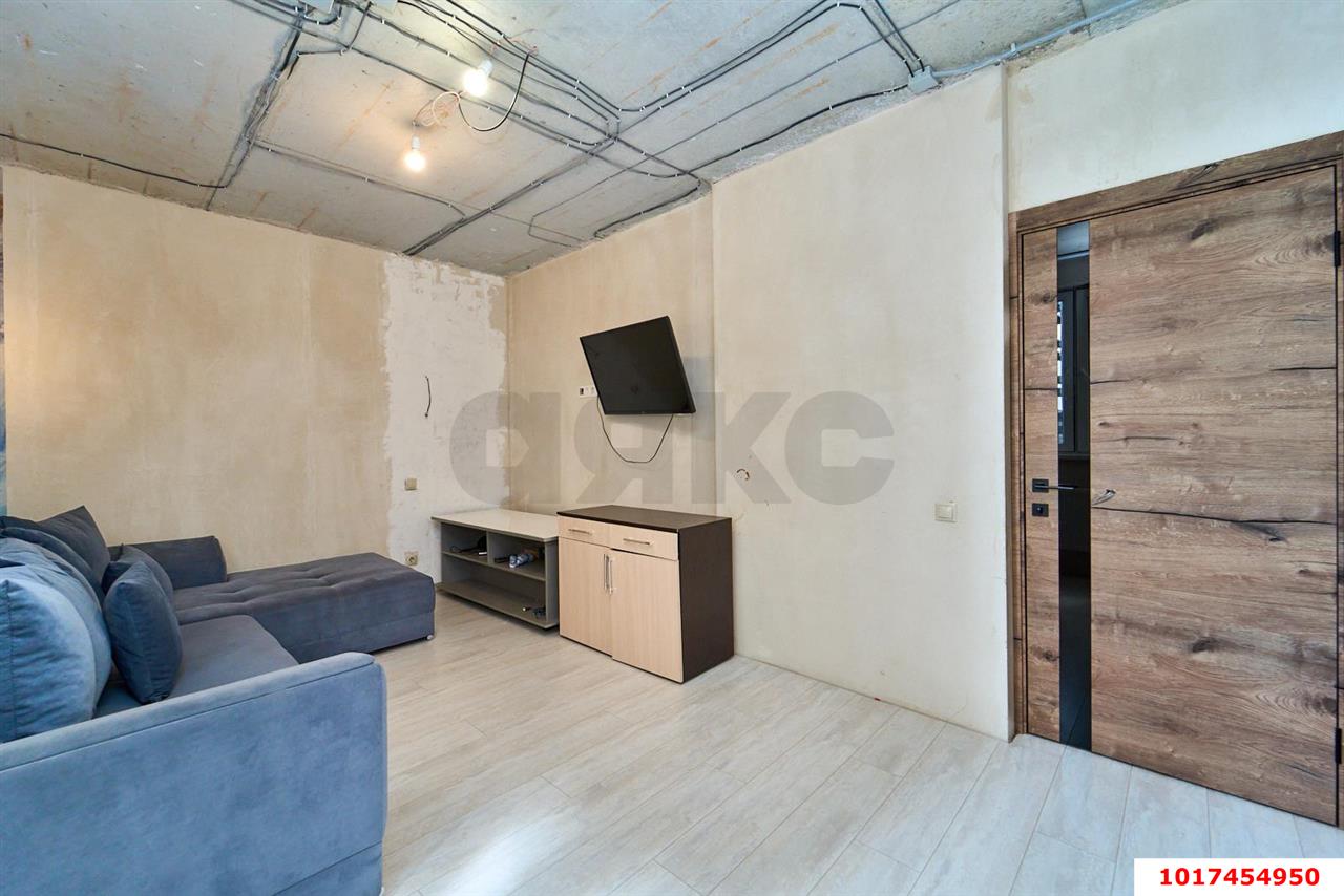 Фото №3: 2-комнатная квартира <span class="whitespace-nowrap">62 м²</span>, <span class="whitespace-nowrap">3/18 эт.</span> - Краснодар, Прикубанский внутригородской округ, Россинского, мкр. жилой комплекс Россинский Парк, ул. Командорская, 15