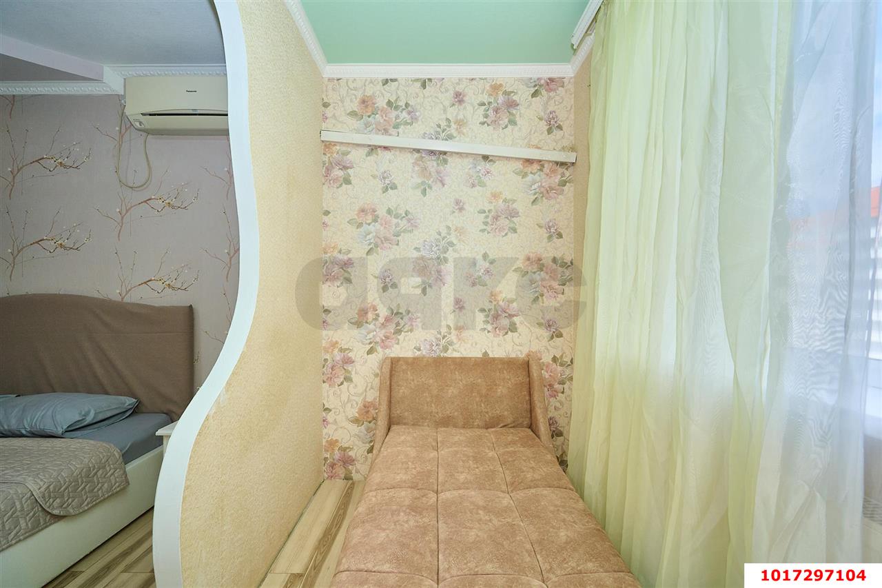 Фото №7: 1-комнатная квартира <span class="whitespace-nowrap">41 м²</span>, <span class="whitespace-nowrap">12/16 эт.</span> - Краснодар, Прикубанский внутригородской округ, Восточно-Кругликовский, мкр. ЖК Возрождение, ул. имени 40-летия Победы, 115
