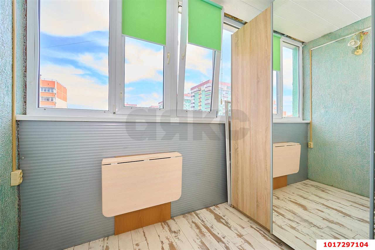 Фото №8: 1-комнатная квартира <span class="whitespace-nowrap">41 м²</span>, <span class="whitespace-nowrap">12/16 эт.</span> - Краснодар, Прикубанский внутригородской округ, Восточно-Кругликовский, мкр. ЖК Возрождение, ул. имени 40-летия Победы, 115