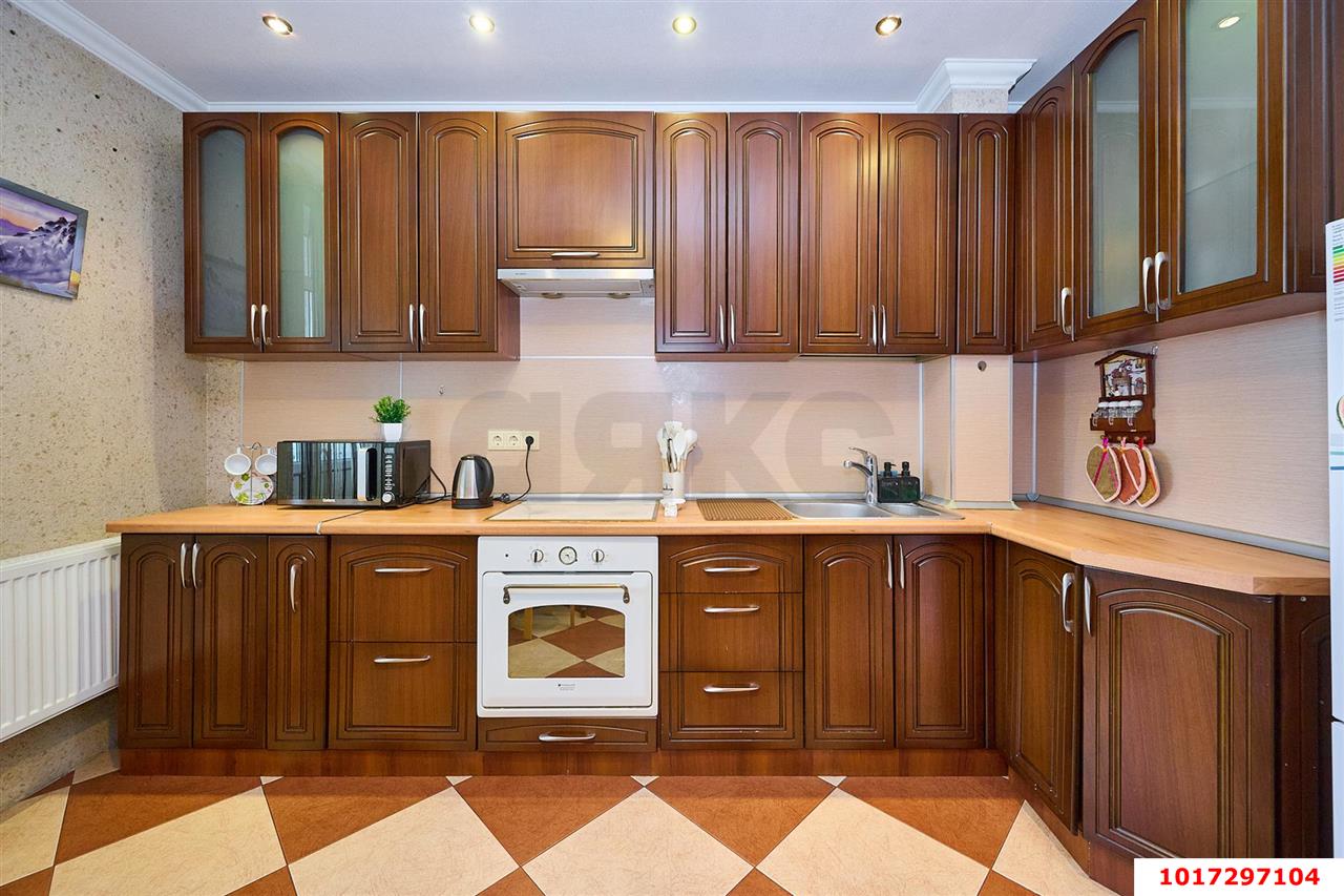 Фото №10: 1-комнатная квартира <span class="whitespace-nowrap">41 м²</span>, <span class="whitespace-nowrap">12/16 эт.</span> - Краснодар, Прикубанский внутригородской округ, Восточно-Кругликовский, мкр. ЖК Возрождение, ул. имени 40-летия Победы, 115