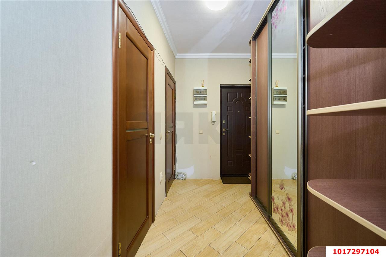 Фото №12: 1-комнатная квартира <span class="whitespace-nowrap">41 м²</span>, <span class="whitespace-nowrap">12/16 эт.</span> - Краснодар, Прикубанский внутригородской округ, Восточно-Кругликовский, мкр. ЖК Возрождение, ул. имени 40-летия Победы, 115
