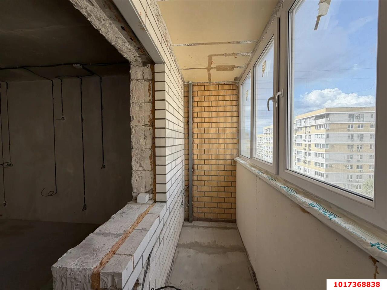 Фото №2: 2-комнатная квартира <span class="whitespace-nowrap">59 м²</span>, <span class="whitespace-nowrap">8/10 эт.</span> - Краснодар, Прикубанский внутригородской округ, Славянский, мкр. Светлоград, ул. Красных Партизан, 1/4к4