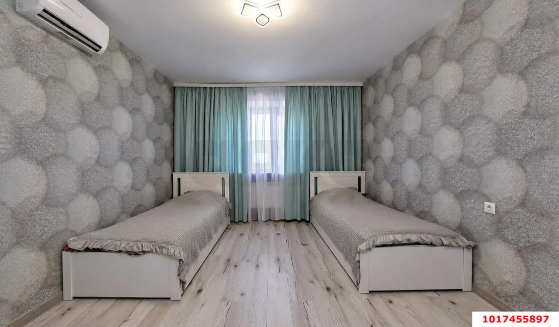 Фото №8: 3-комнатная квартира <span class="whitespace-nowrap">71 м²</span>, <span class="whitespace-nowrap">10/10 эт.</span> - Краснодар, Прикубанский внутригородской округ, мкр. Славянский, ул. Красных Партизан, 81