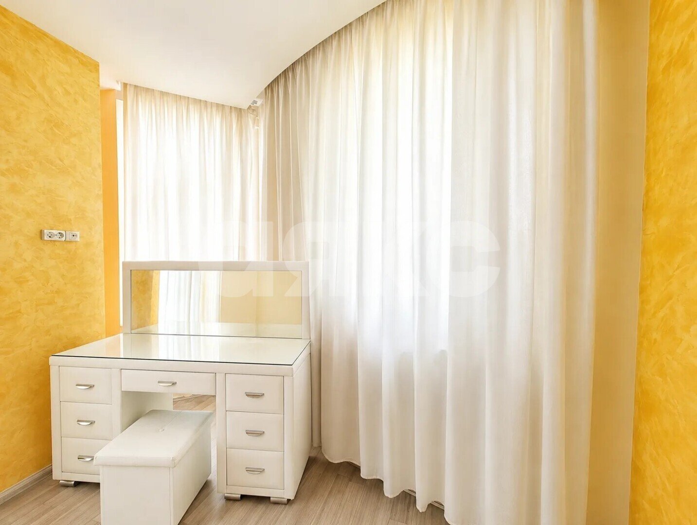 Фото №7: 3-комнатная квартира <span class="whitespace-nowrap">118 м²</span>, <span class="whitespace-nowrap">20/28 эт.</span> - Волгоград, Центральный, 104-й, мкр. Волгоград-Сити, ул. Селенгинская, 16