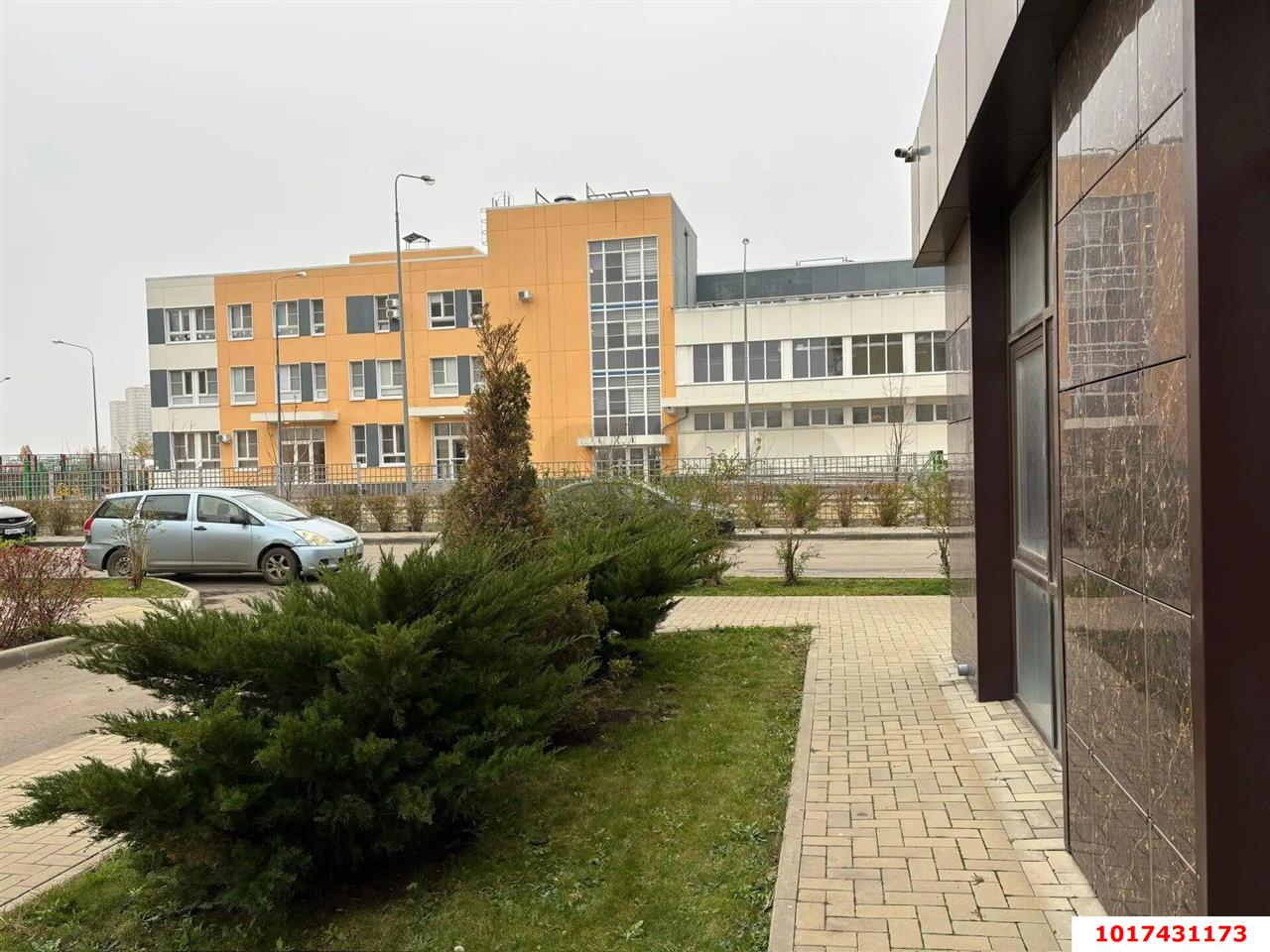 Фото №2: Торговое помещение 49 м² - Краснодар, Прикубанский внутригородской округ, Славянский, мкр. Светлоград, ул. Красных Партизан, 1/4к13