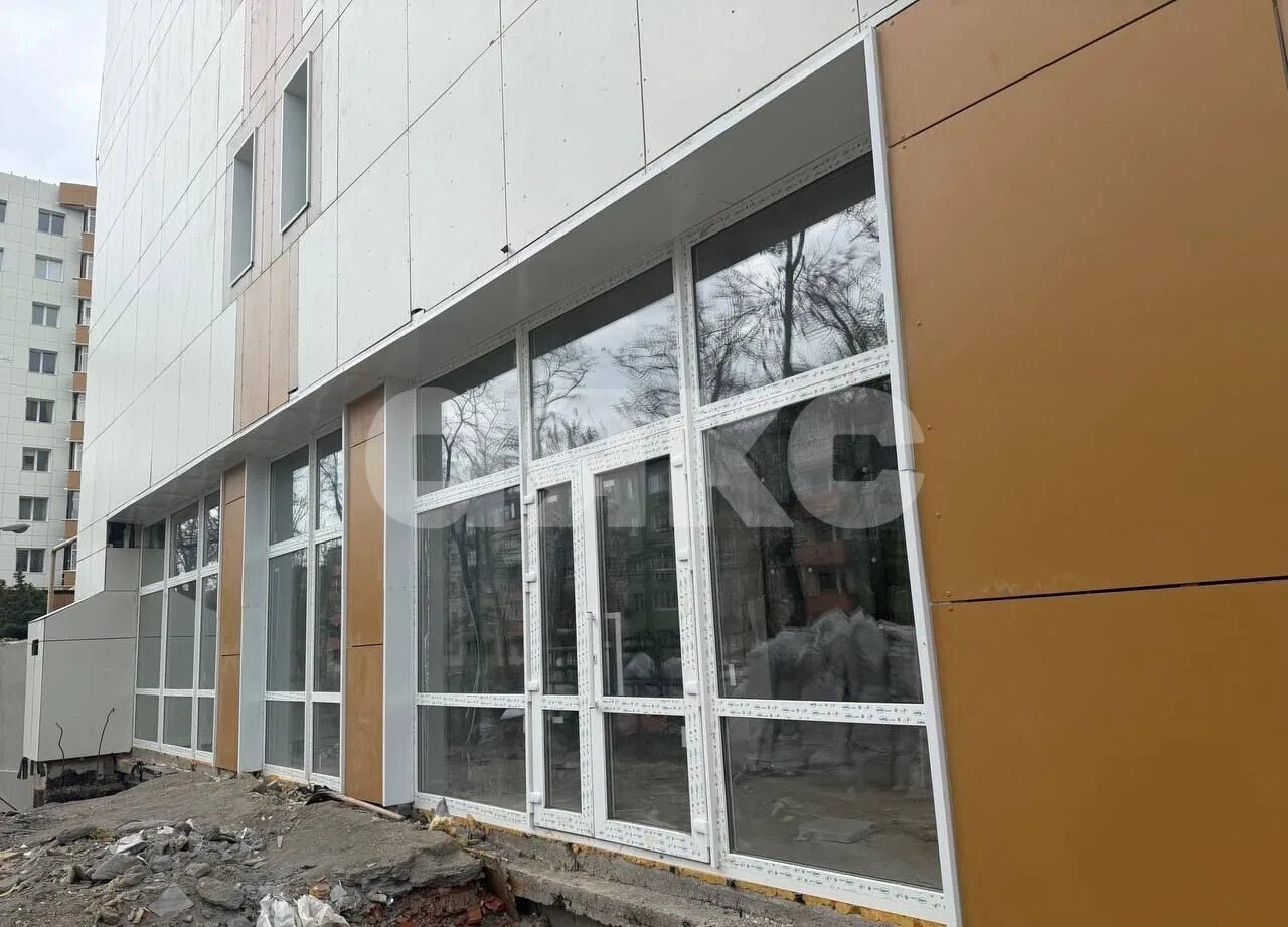 Фото №6: Коммерция 267 м² - Мариуполь, р. Жовтневый, пр-кт Строителей, 108А