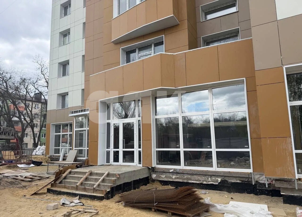 Фото №2: Коммерция 267 м² - Мариуполь, р. Жовтневый, пр-кт Строителей, 108А
