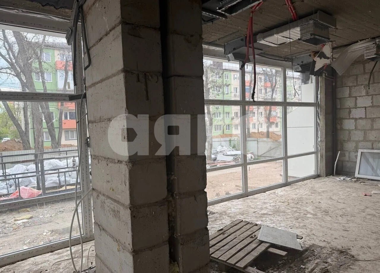 Фото №8: Коммерция 267 м² - Мариуполь, р. Жовтневый, пр-кт Строителей, 108А