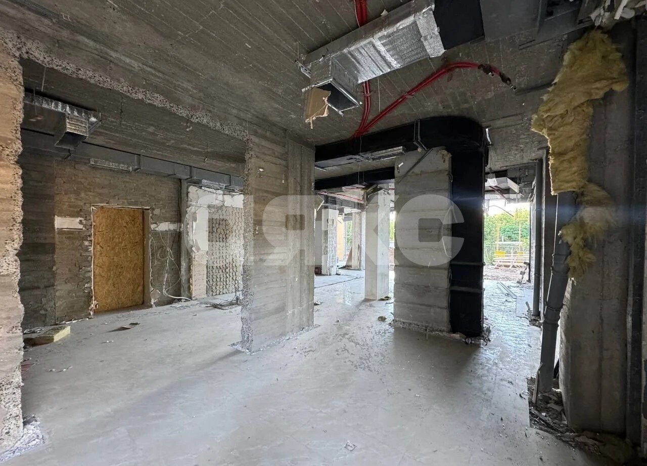 Фото №10: Коммерция 267 м² - Мариуполь, р. Жовтневый, пр-кт Строителей, 108А