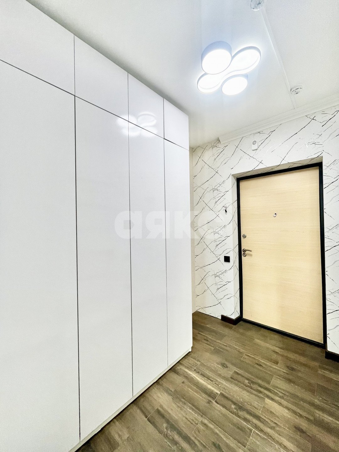 Фото №8: Студия <span class="whitespace-nowrap">25 м²</span>, <span class="whitespace-nowrap">15/18 эт.</span> - Ростов-на-Дону, Ворошиловский, жилой комплекс Норд, мкр. Северный, ул. Орбитальная, 17