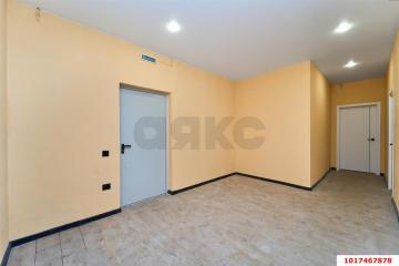 Фото №1: Торговое помещение <span class="whitespace-nowrap">65 м²</span>, <span class="whitespace-nowrap">16 эт.</span> - Краснодар, мкр. жилой комплекс Олимп, ул. Домбайская, 10/2