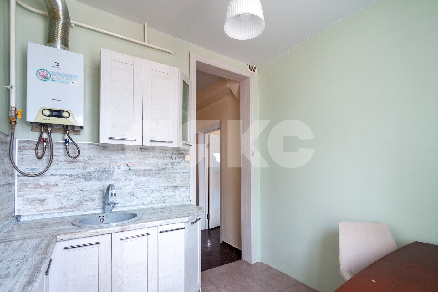 Фото №10: 1-комнатная квартира <span class="whitespace-nowrap">51 м²</span>, <span class="whitespace-nowrap">4/5 эт.</span> - Москва, пер. Нижний Кисловский, 8/2с2