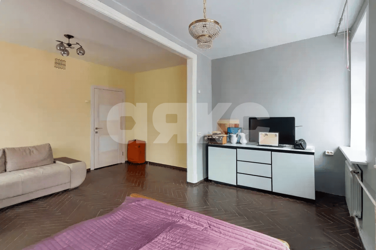 Фото №1: 1-комнатная квартира <span class="whitespace-nowrap">51 м²</span>, <span class="whitespace-nowrap">4/5 эт.</span> - Москва, пер. Нижний Кисловский, 8/2с2
