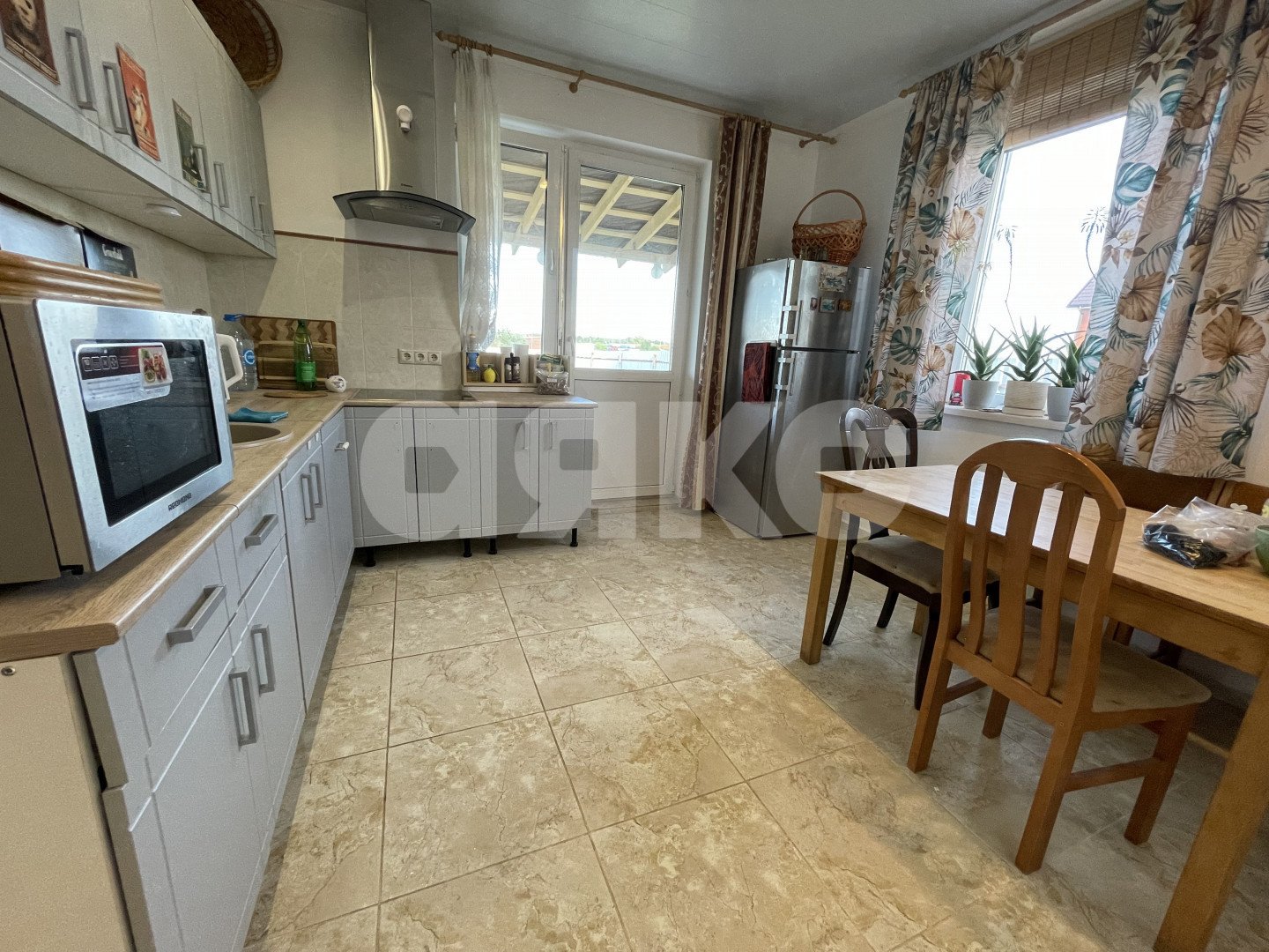 Фото №4: Дом <span class="whitespace-nowrap">150 м²</span> <span class="whitespace-nowrap">+ 10 сот.</span>, <span class="whitespace-nowrap">2 эт.</span> - КП Никоново, мкр. квартал 2-8, ул. Сергея Воробьёва