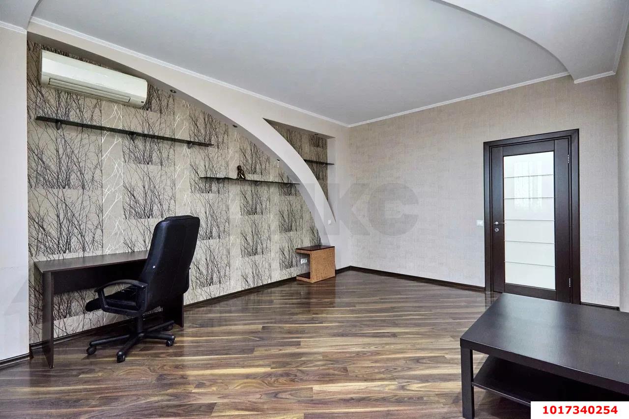 Фото №1: 2-комнатная квартира 85 м² - Краснодар, Кожзавод, мкр. Западный внутригородской округ, ул. Кожевенная, 64