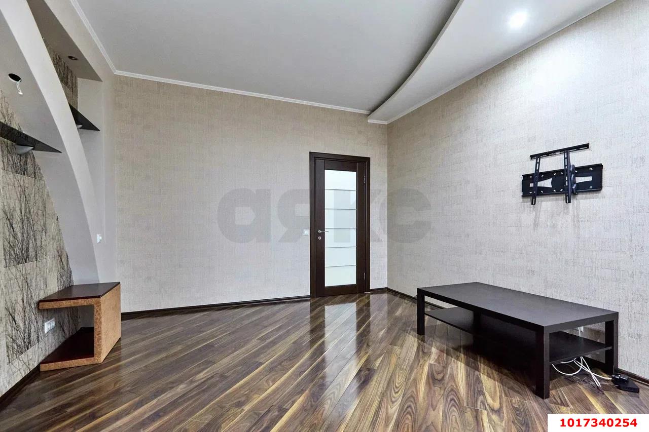 Фото №2: 2-комнатная квартира 85 м² - Краснодар, Кожзавод, мкр. Западный внутригородской округ, ул. Кожевенная, 64