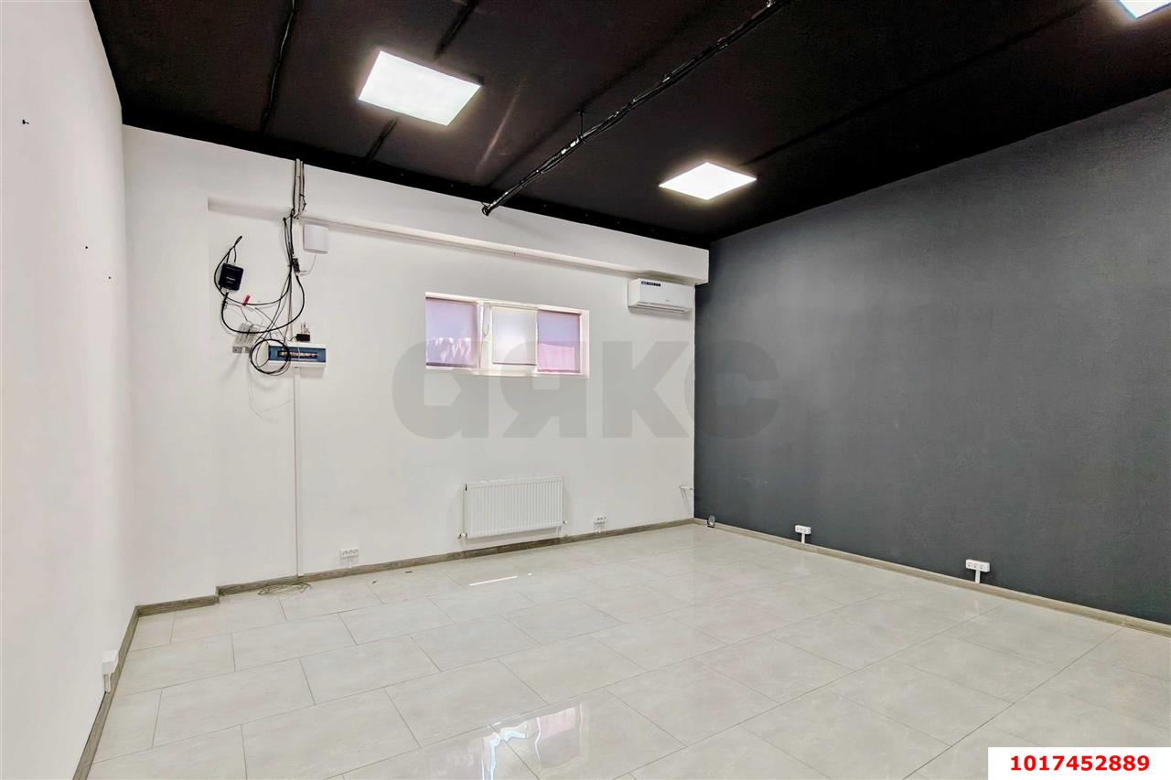 Фото №7: Отдельное здание <span class="whitespace-nowrap">280 м²</span>, <span class="whitespace-nowrap">2/2 эт.</span> - Яблоновский, ул. Гагарина, 188