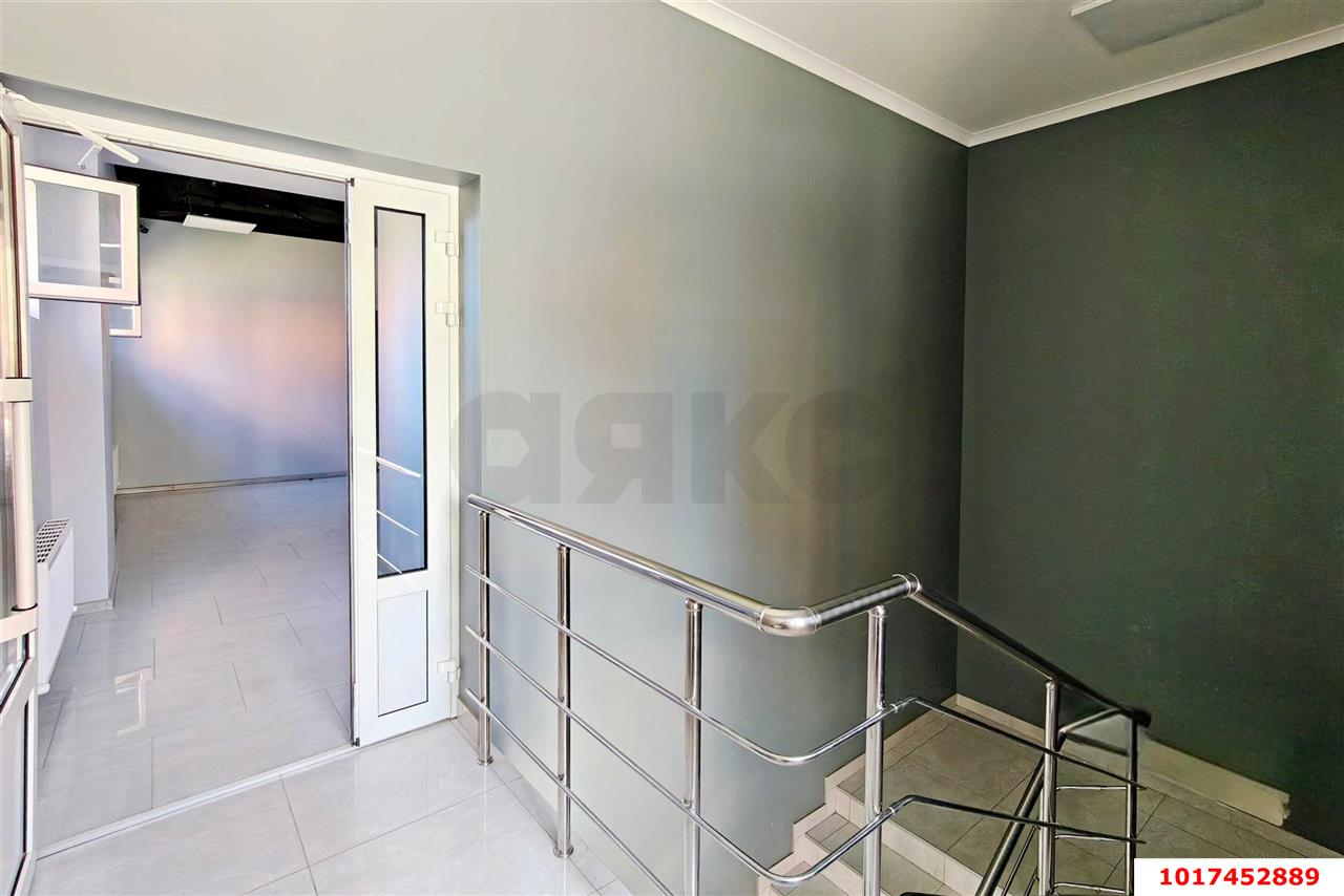 Фото №20: Отдельное здание <span class="whitespace-nowrap">280 м²</span>, <span class="whitespace-nowrap">2/2 эт.</span> - Яблоновский, ул. Гагарина, 188