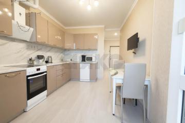 Фото №1: 2-комнатная квартира <span class="whitespace-nowrap">55 м²</span>, <span class="whitespace-nowrap">15/18 эт.</span> - Краснодар, мкр. жилой комплекс Атлант, ул. Адмирала Крузенштерна, 6
