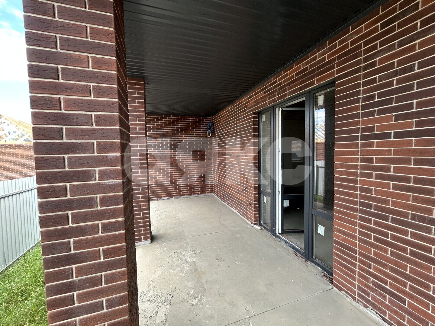 Фото №4: Дом <span class="whitespace-nowrap">139 м²</span> <span class="whitespace-nowrap">+ 4 сот.</span>, <span class="whitespace-nowrap">1 эт.</span> - Щепкин, коттеджный  Мир, п. коттеджный  Управляющая Компания Щепкино, ул. Юрия Лоскутова